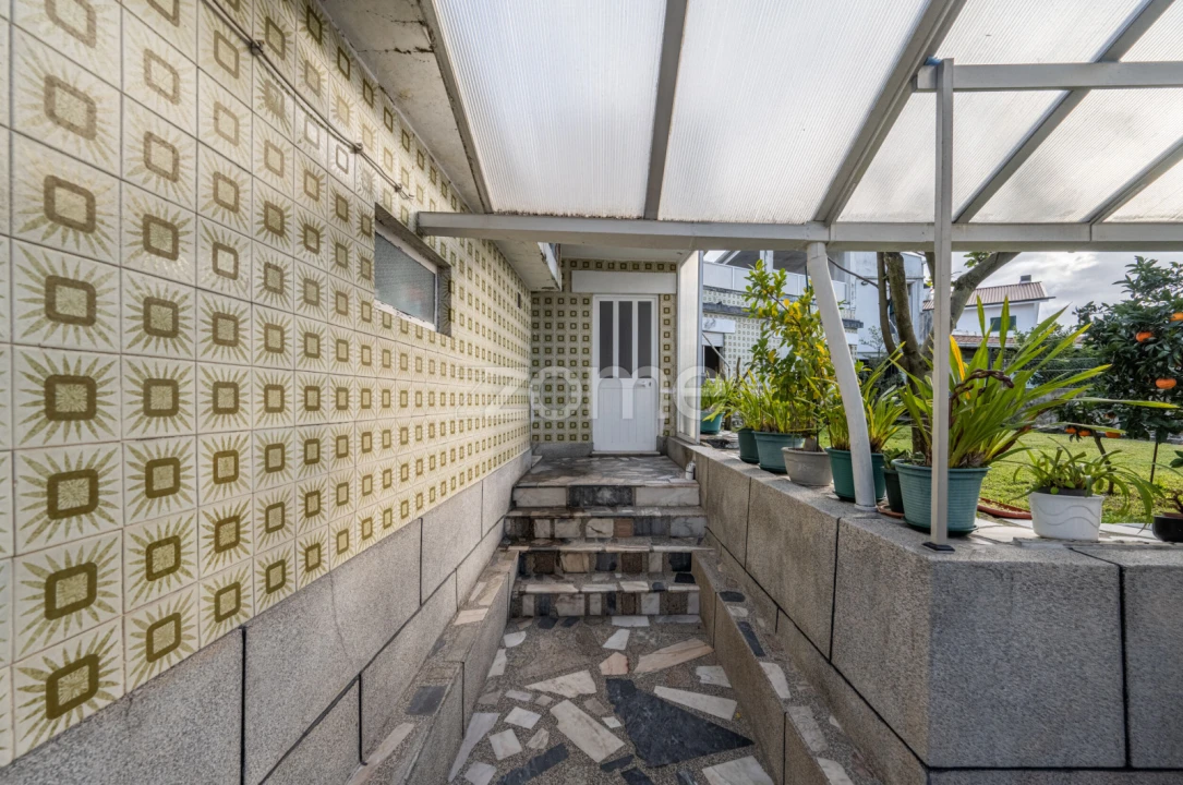 Moradia T4 para Venda em Pedrouços Foto 8