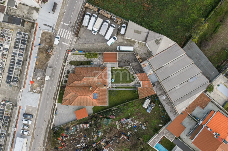 Moradia T4 para Venda em Pedrouços Foto 33