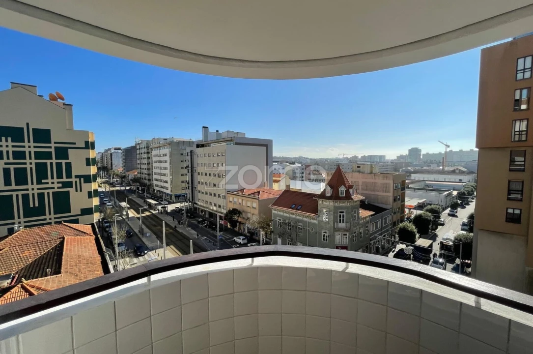 Apartamento T4 para Arrendamento em Matosinhos e Leça da Palmeira Foto 1