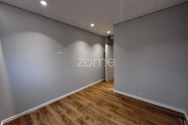 Apartamento T4 para Arrendamento em Matosinhos e Leça da Palmeira Foto 29