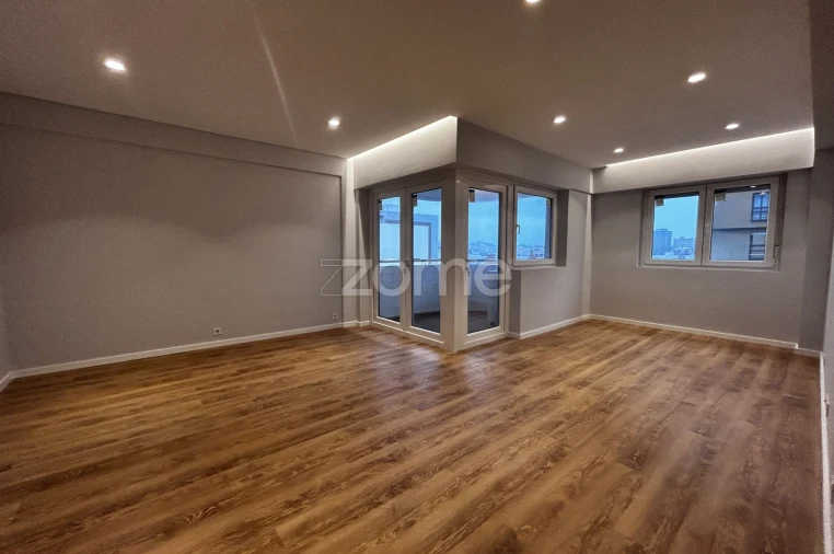 Apartamento T4 para Arrendamento em Matosinhos e Leça da Palmeira Foto 7