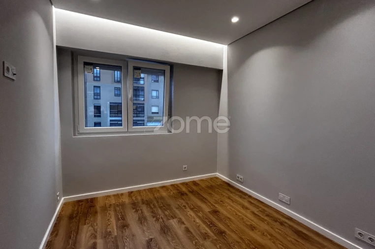 Apartamento T4 para Arrendamento em Matosinhos e Leça da Palmeira Foto 17