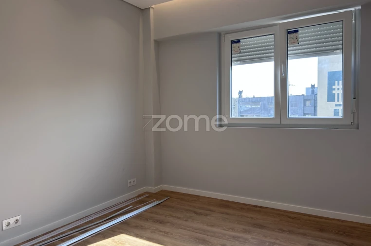 Apartamento T4 para Arrendamento em Matosinhos e Leça da Palmeira Foto 12