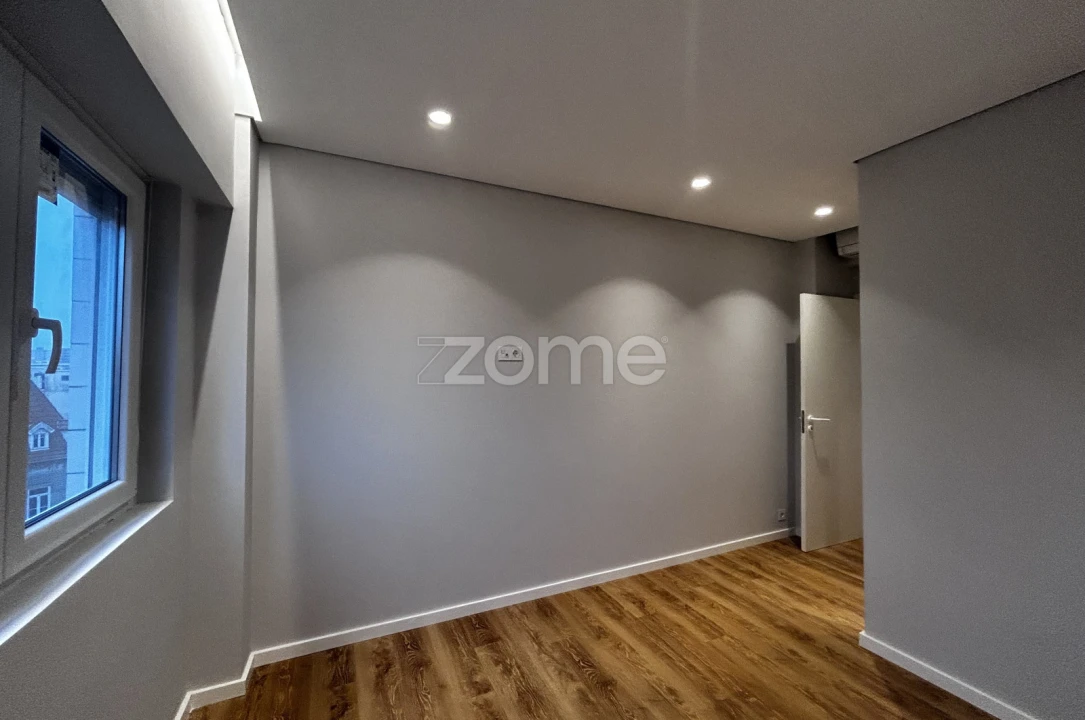 Apartamento T4 para Arrendamento em Matosinhos e Leça da Palmeira Foto 28