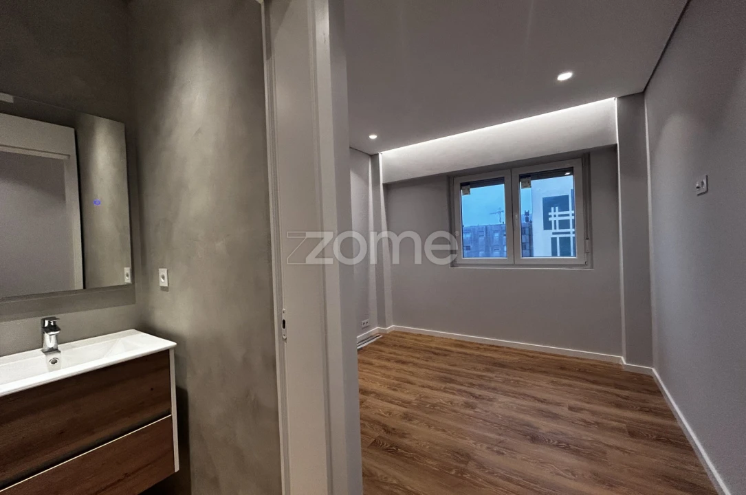Apartamento T4 para Arrendamento em Matosinhos e Leça da Palmeira Foto 32