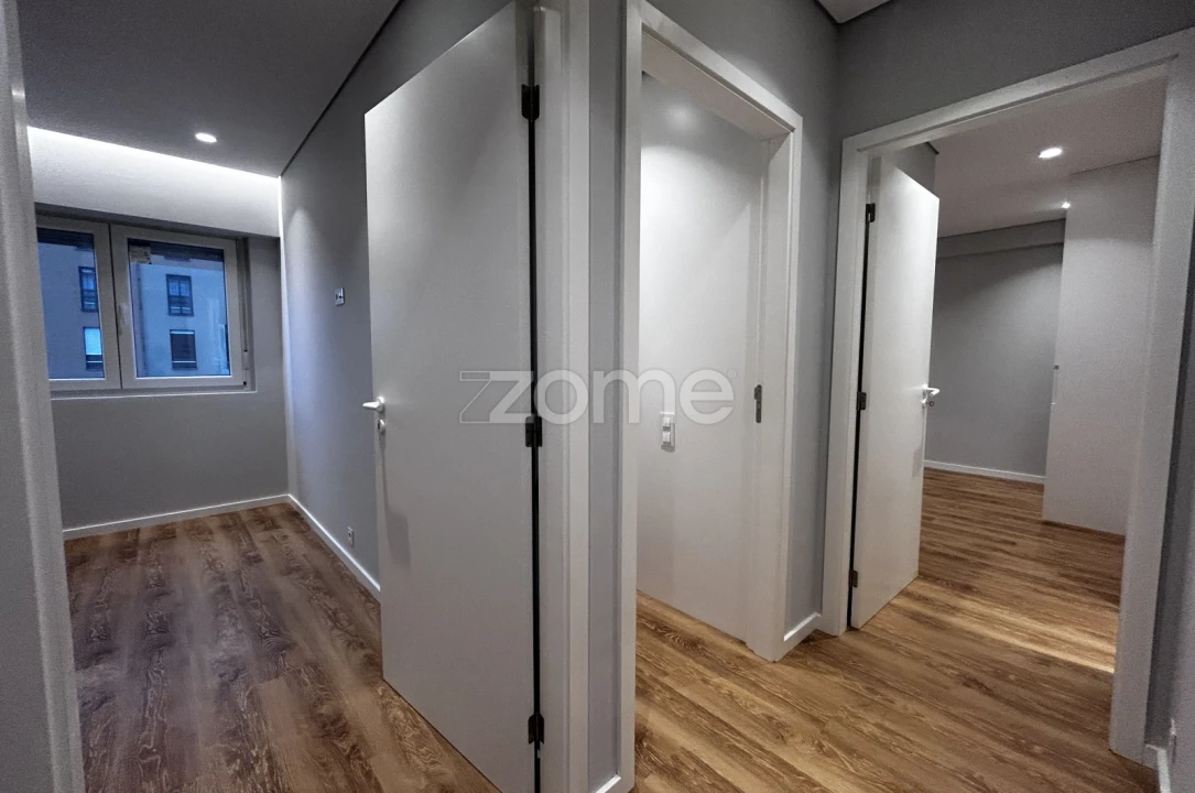 Apartamento T4 para Arrendamento em Matosinhos e Leça da Palmeira Foto 16