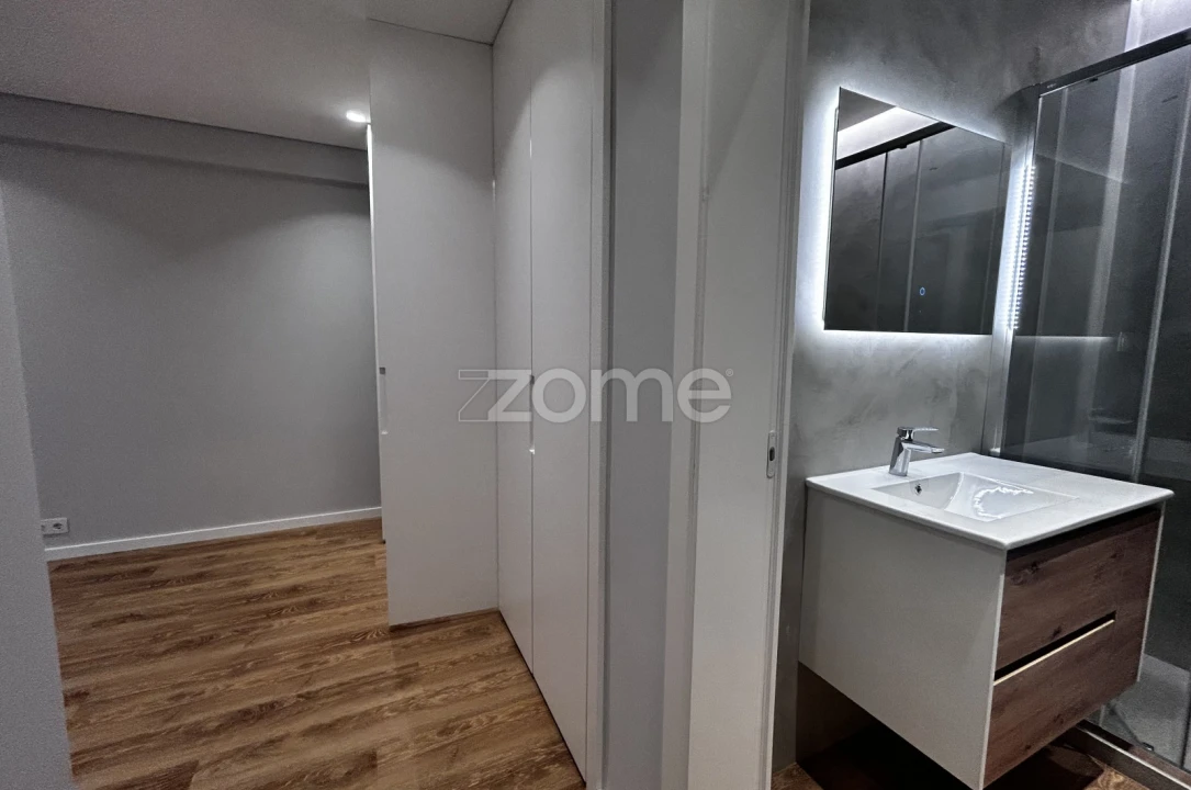 Apartamento T4 para Arrendamento em Matosinhos e Leça da Palmeira Foto 25