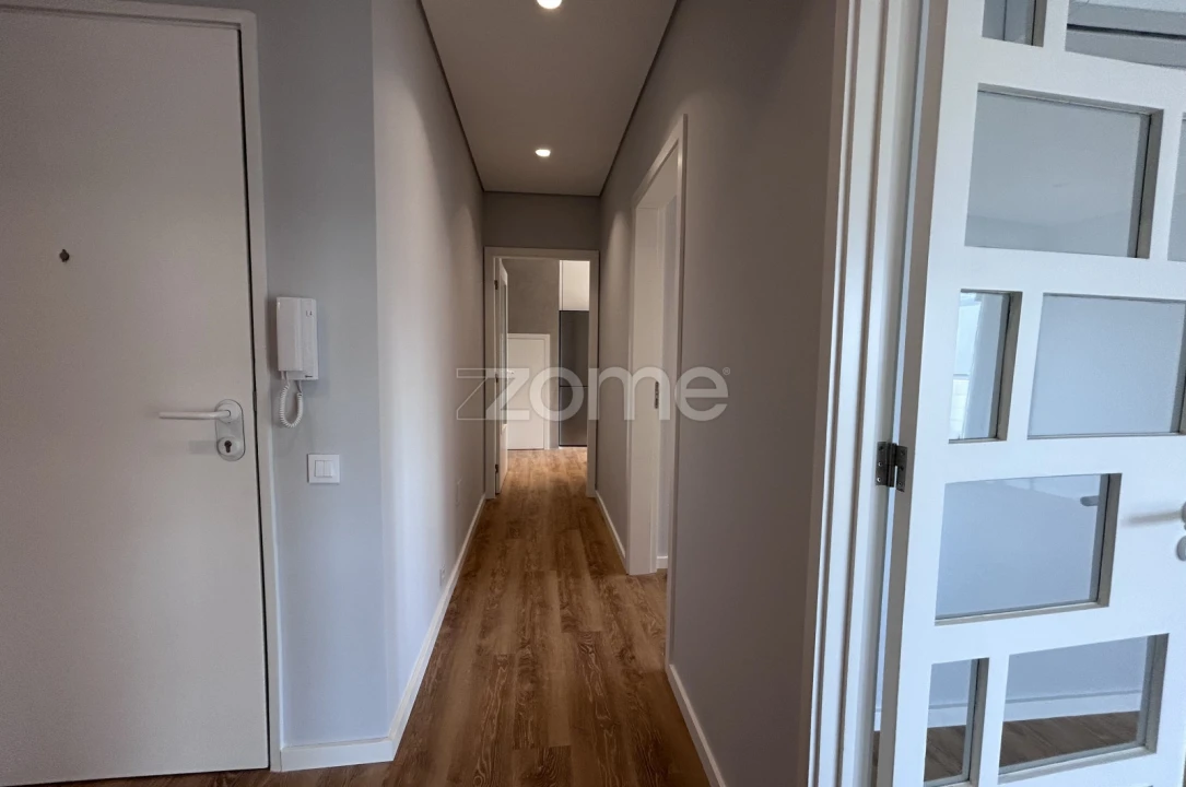 Apartamento T4 para Arrendamento em Matosinhos e Leça da Palmeira Foto 8