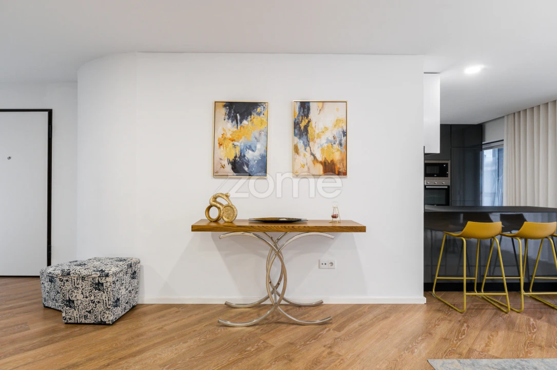 Apartamento T3 para Arrendamento em Baguim do Monte (Rio Tinto) Foto 3