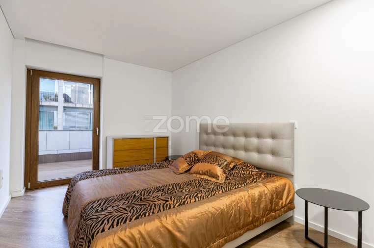 Apartamento T3 para Arrendamento em Baguim do Monte (Rio Tinto) Foto 14