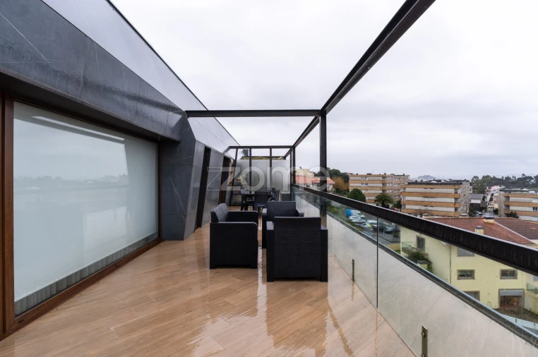 Apartamento T3 para Arrendamento em Baguim do Monte (Rio Tinto) Foto 21