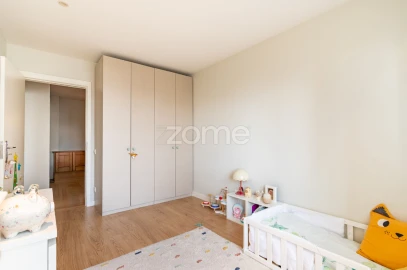 Apartamento T4 para Venda em Cidade da Maia