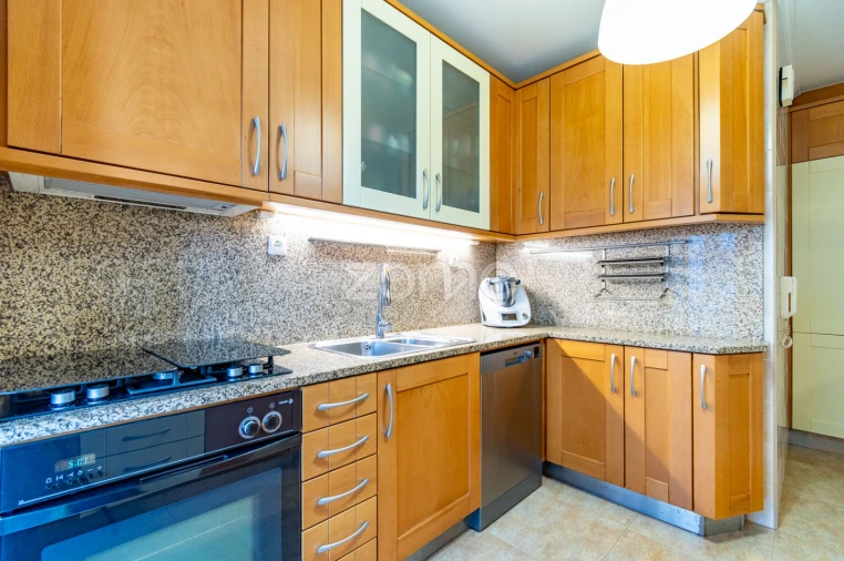 Apartamento T4 para Venda em Cidade da Maia Foto 7