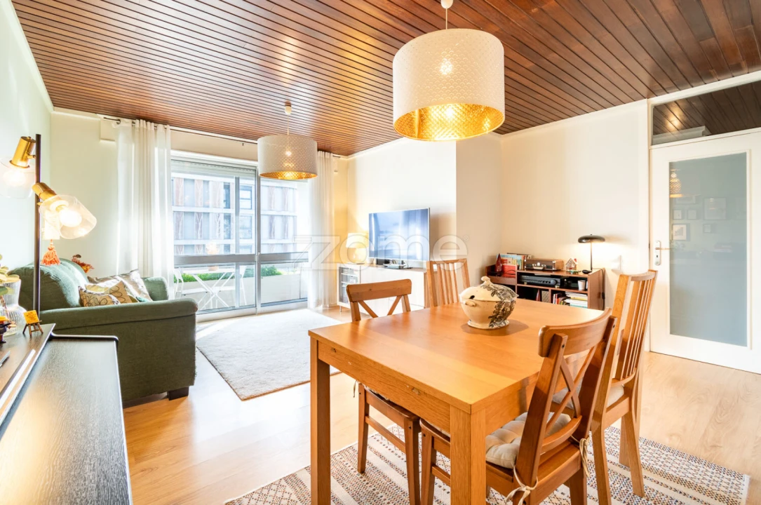 Apartamento T4 para Venda em Cidade da Maia Foto 10