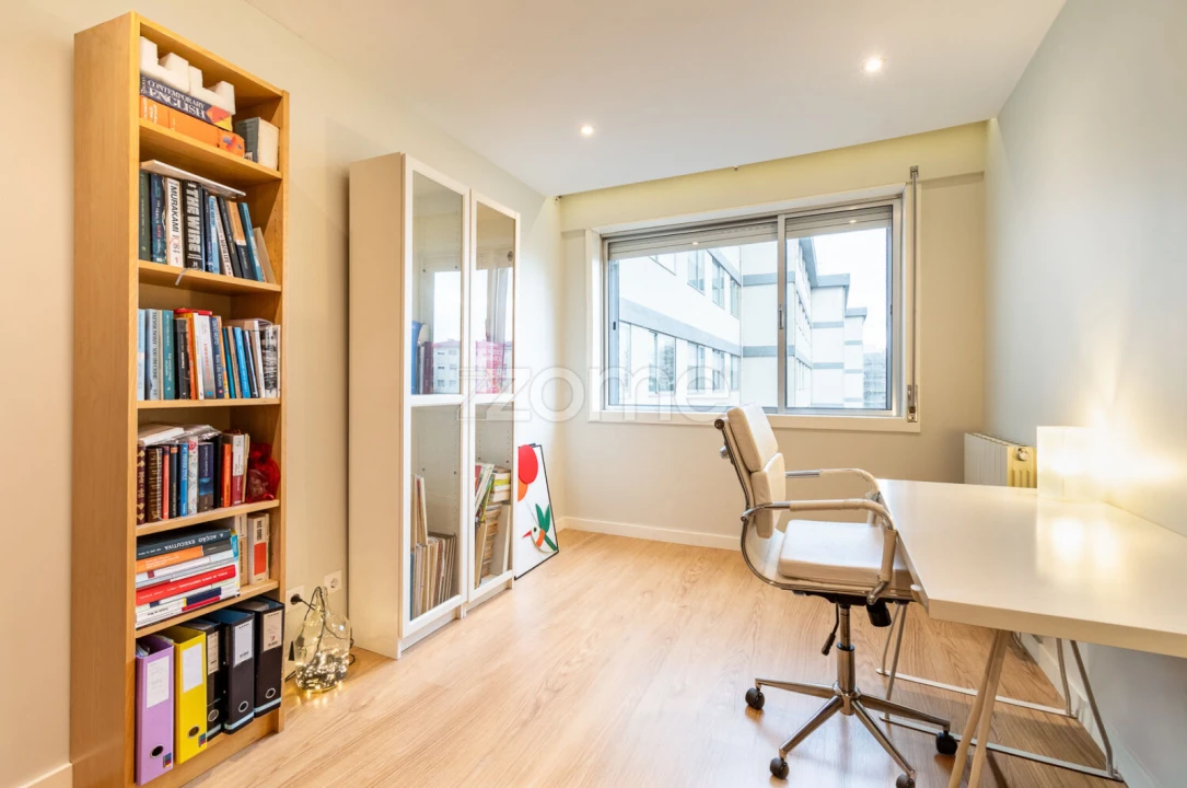 Apartamento T4 para Venda em Cidade da Maia Foto 28