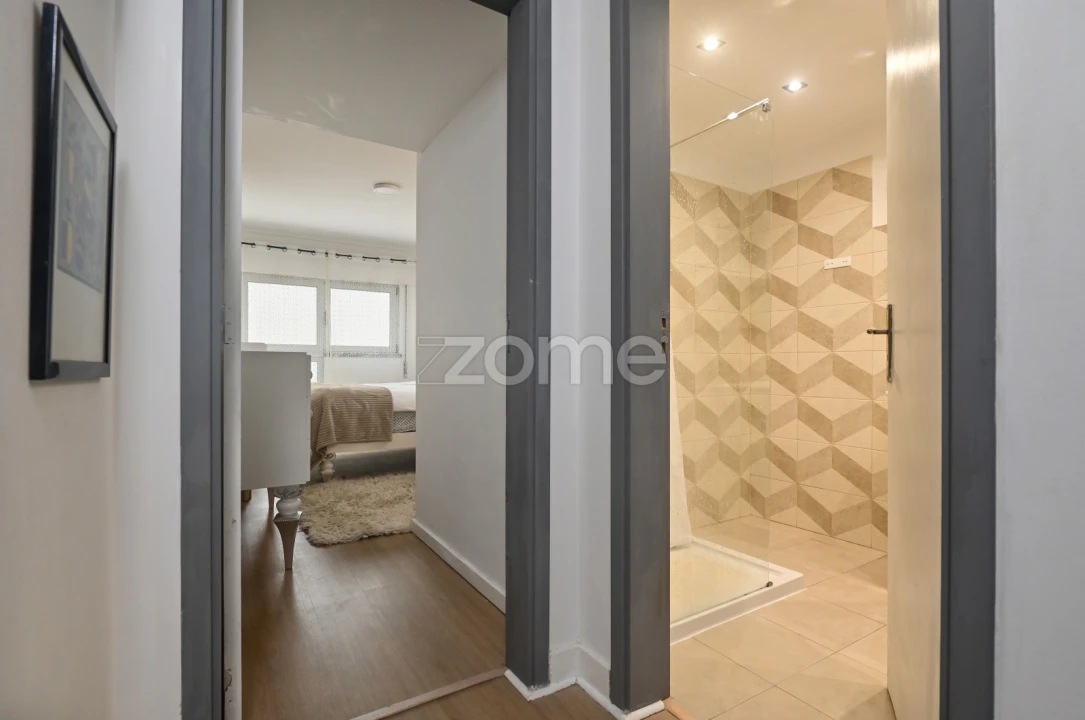 Apartamento T3 para Venda em São Domingos de Rana Foto 9