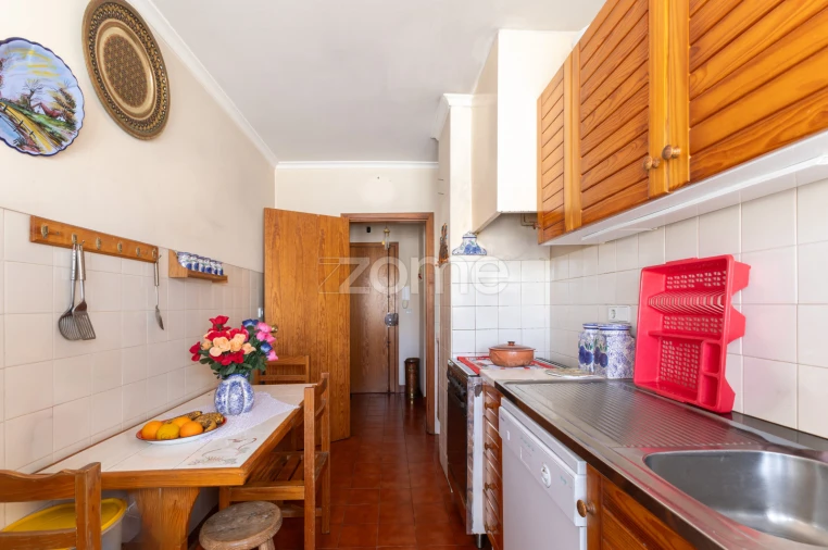 Apartamento T1 para Venda em São Domingos de Rana Foto 7