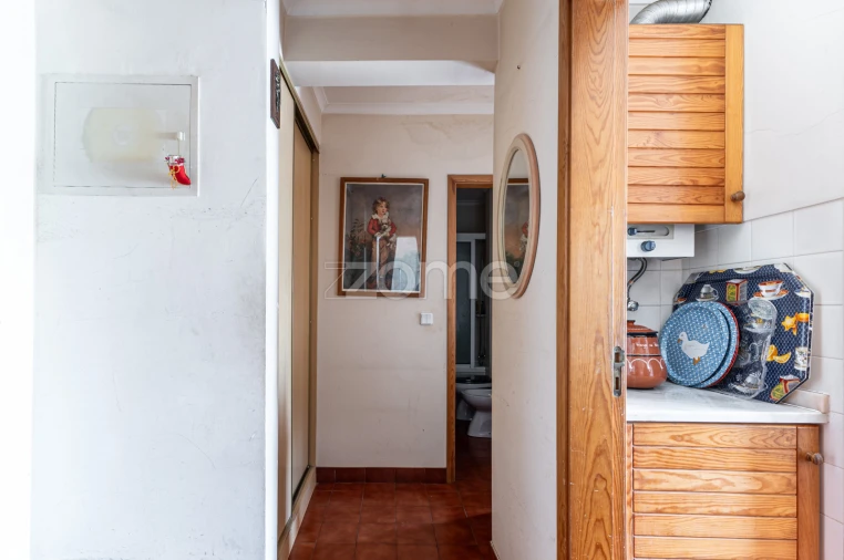 Apartamento T1 para Venda em São Domingos de Rana Foto 4