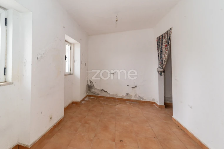 Moradia T2 para Venda em Maiorca Foto 16