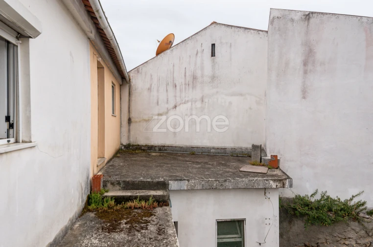 Moradia T2 para Venda em Maiorca Foto 23