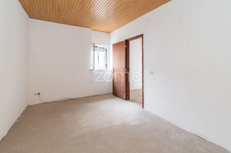 Moradia T2 para Venda em Maiorca Foto 29