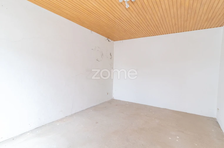 Moradia T2 para Venda em Maiorca Foto 31