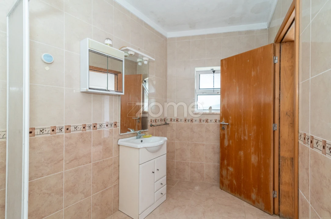 Moradia T2 para Venda em Maiorca Foto 14