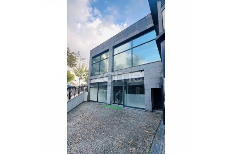 Negócio para Arrendamento em Viseu Foto 4