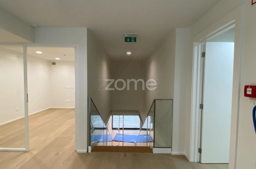 Negócio para Venda em Repeses e São Salvador Foto 18