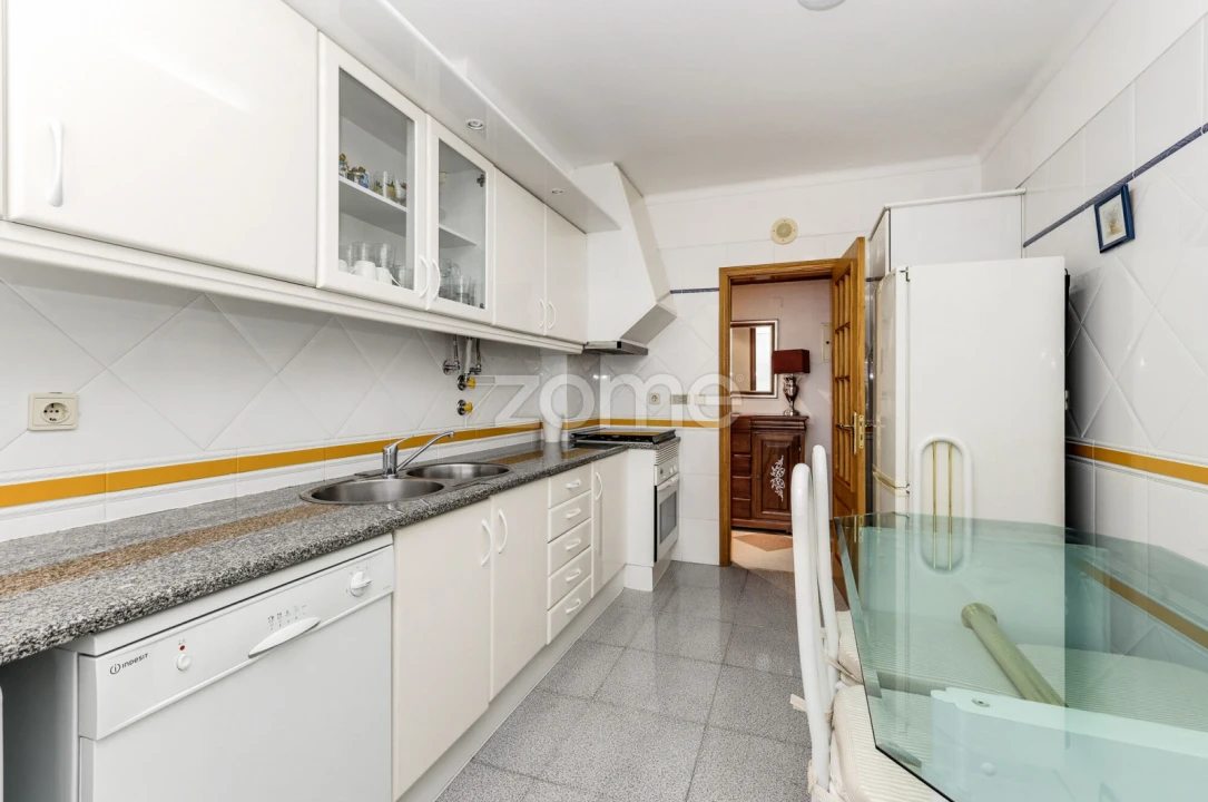 Apartamento T2 para Venda em São Domingos de Rana Foto 8