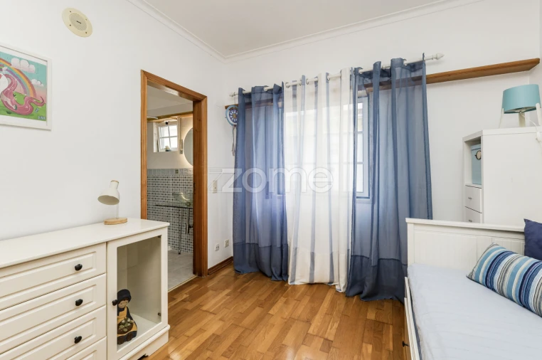 Apartamento T2 para Venda em São Domingos de Rana Foto 12