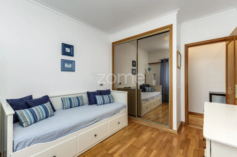 Apartamento T2 para Venda em São Domingos de Rana Foto 13