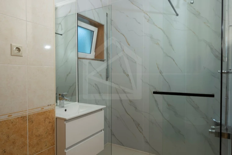 Apartamento T2 para Venda em São João da Madeira Foto 16