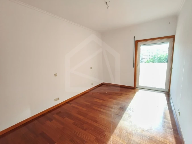 Apartamento T2 para Venda em São João da Madeira Foto 13