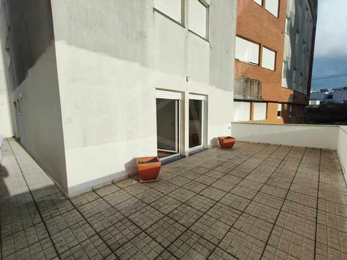 Apartamento T2 para Venda em São João da Madeira Foto 19