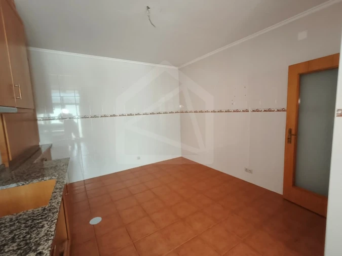 Apartamento T2 para Venda em São João da Madeira Foto 5