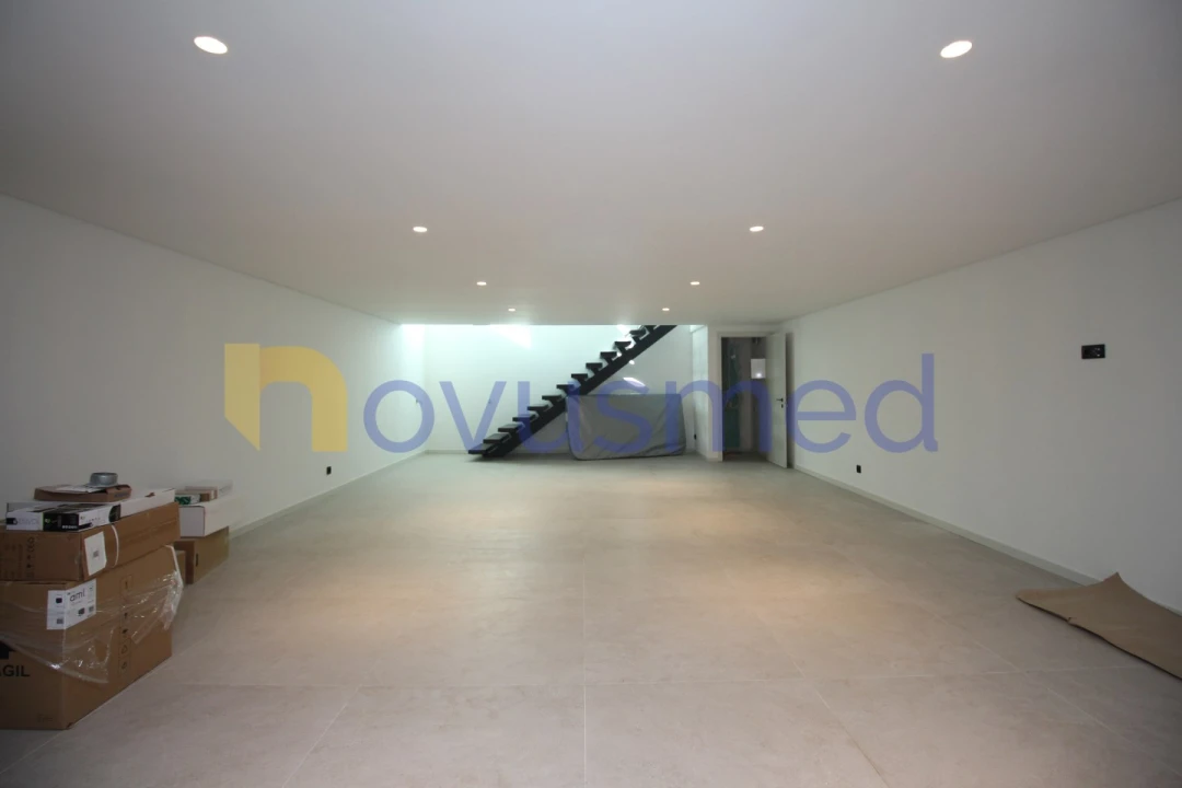 Moradia T4 para Venda em Albufeira e Olhos de Água Foto 19