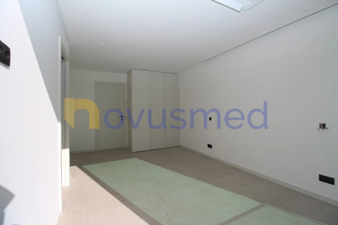 Moradia T4 para Venda em Albufeira e Olhos de Água Foto 33