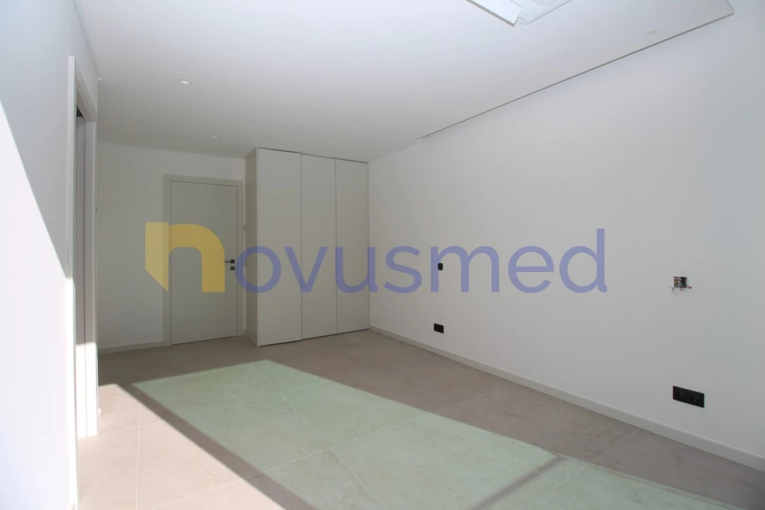 Moradia T4 para Venda em Albufeira e Olhos de Água Foto 34