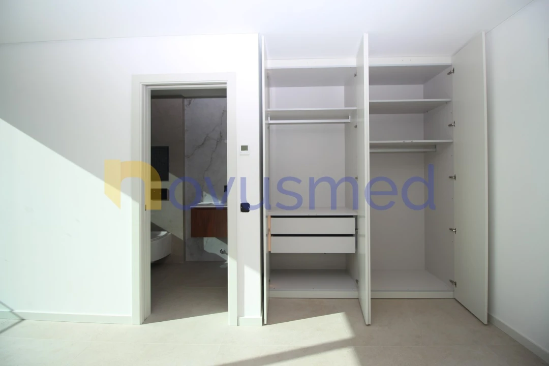 Moradia T4 para Venda em Albufeira e Olhos de Água Foto 35