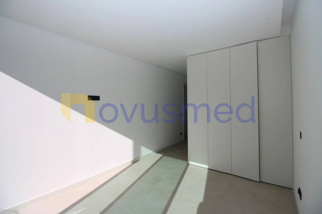 Moradia T4 para Venda em Albufeira e Olhos de Água Foto 39