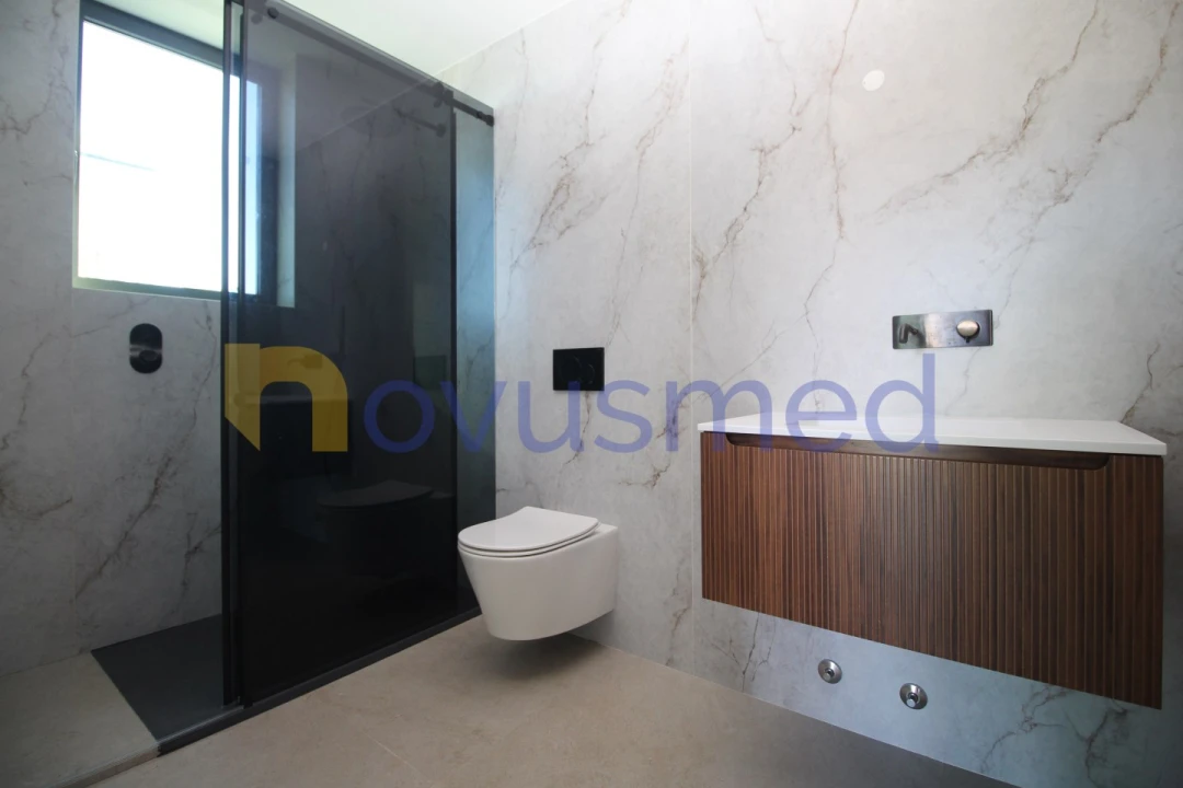 Moradia T4 para Venda em Albufeira e Olhos de Água Foto 18