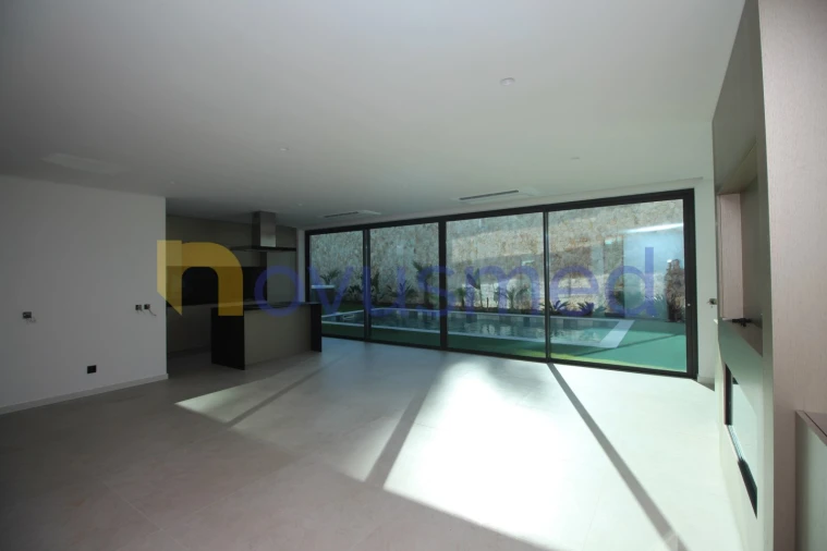 Moradia T4 para Venda em Albufeira e Olhos de Água Foto 14