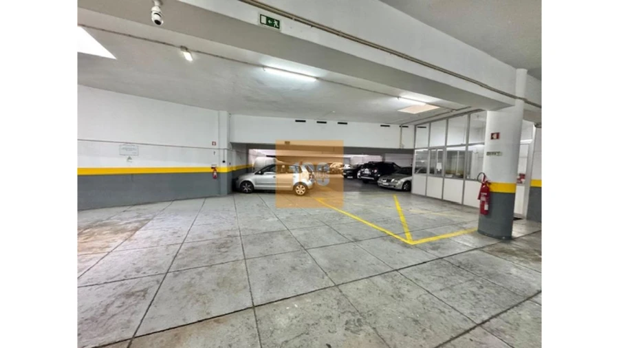 Garagem para Venda em Bonfim Foto 14