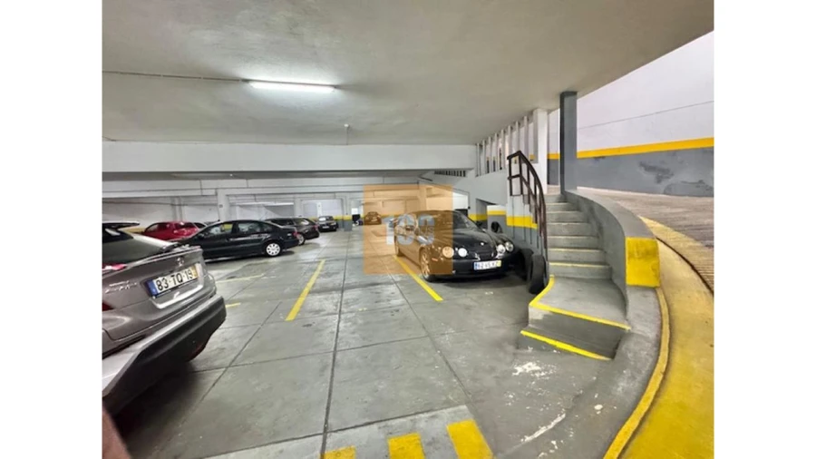 Garagem para Venda em Bonfim Foto 17