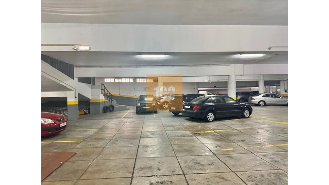 Garagem para Venda em Bonfim Foto 2