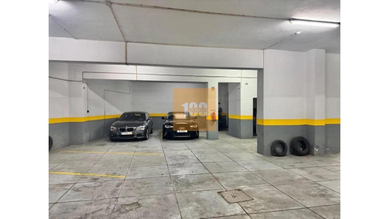 Garagem para Venda em Bonfim Foto 3
