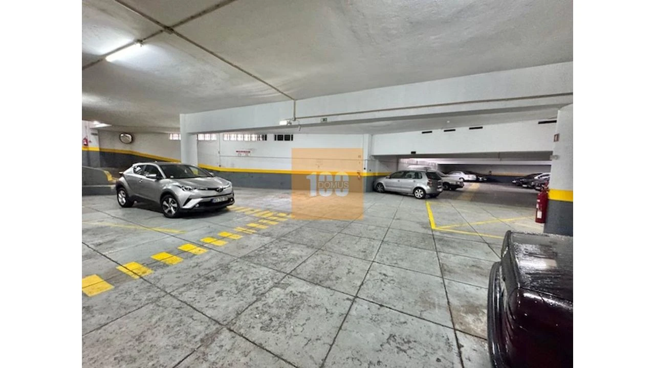 Garagem para Venda em Bonfim Foto 11