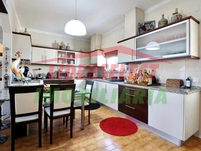 Moradia T4 para Venda em A dos Cunhados e Maceira Foto 13