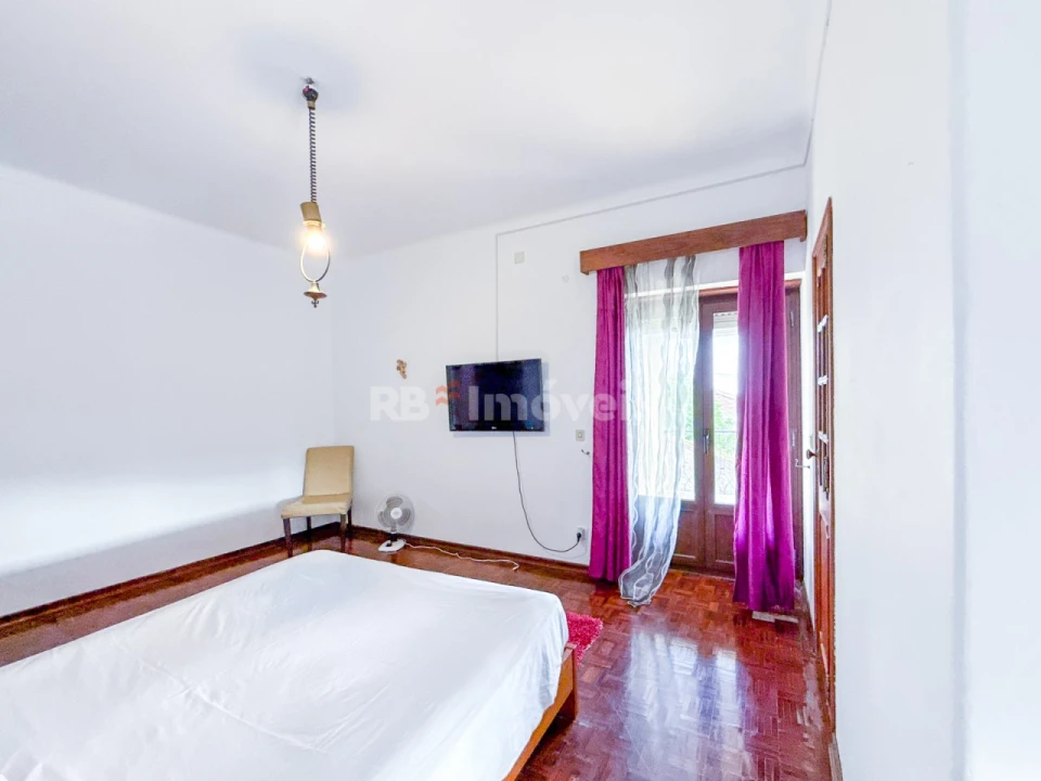 Moradia T4 para Venda em Paialvo Foto 9